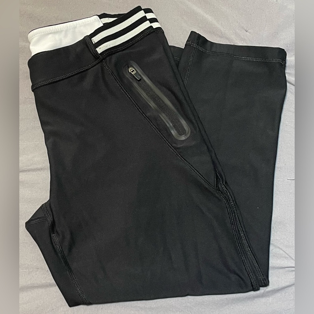 Ki Pro NYC Black Capri Leggings Size Medium